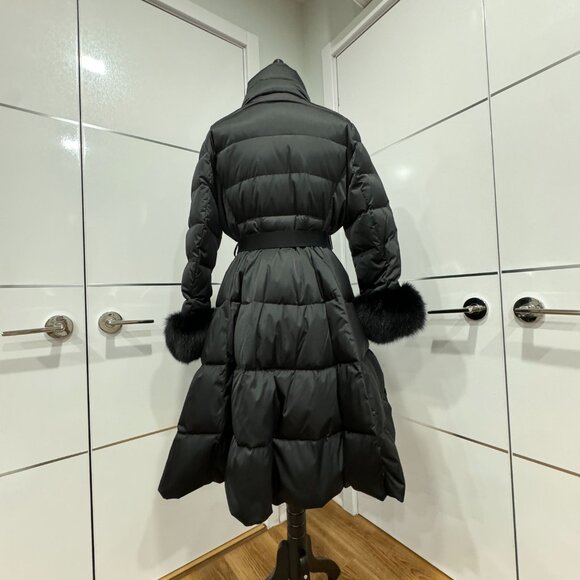 VDP - Via delle Perle Women's Down Jacket, Size 50, US L-XL. - Picture 8 of 17